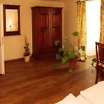 Wittelsbacher Zollhaus 3*